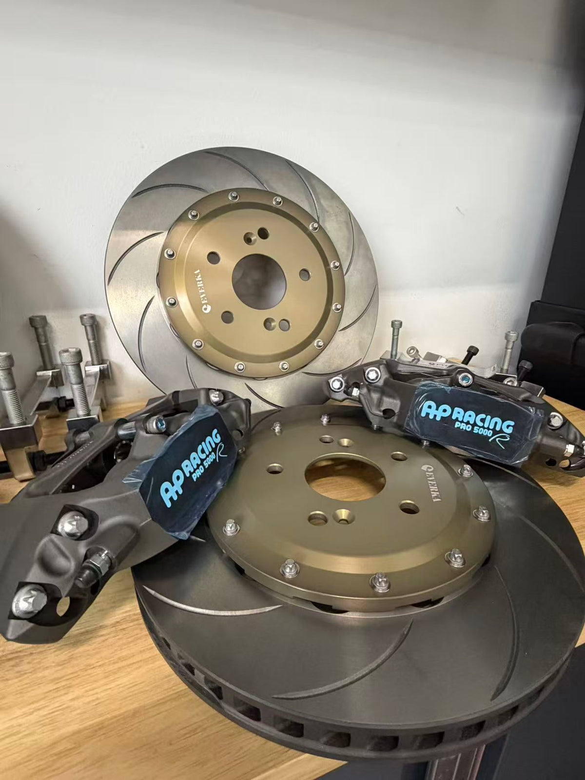 EVERKA Honda S2000 (AP1/AP2) Brake Kit | AP Racing CP9448 / CP9450