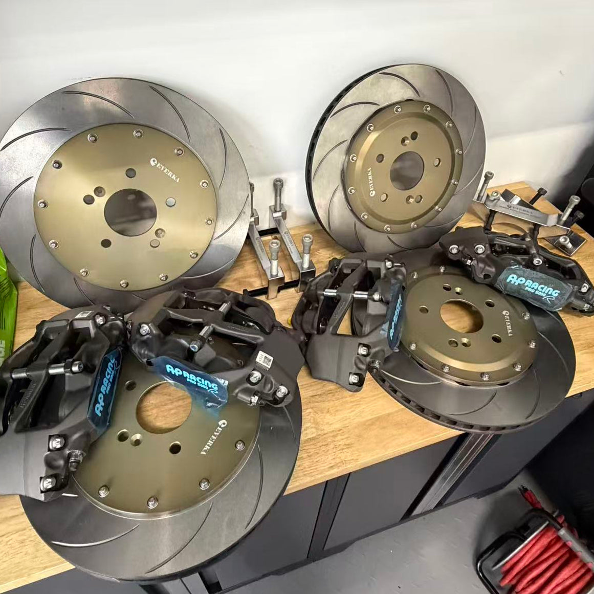 EVERKA Honda S2000 (AP1/AP2) Brake Kit | AP Racing CP9448 / CP9450
