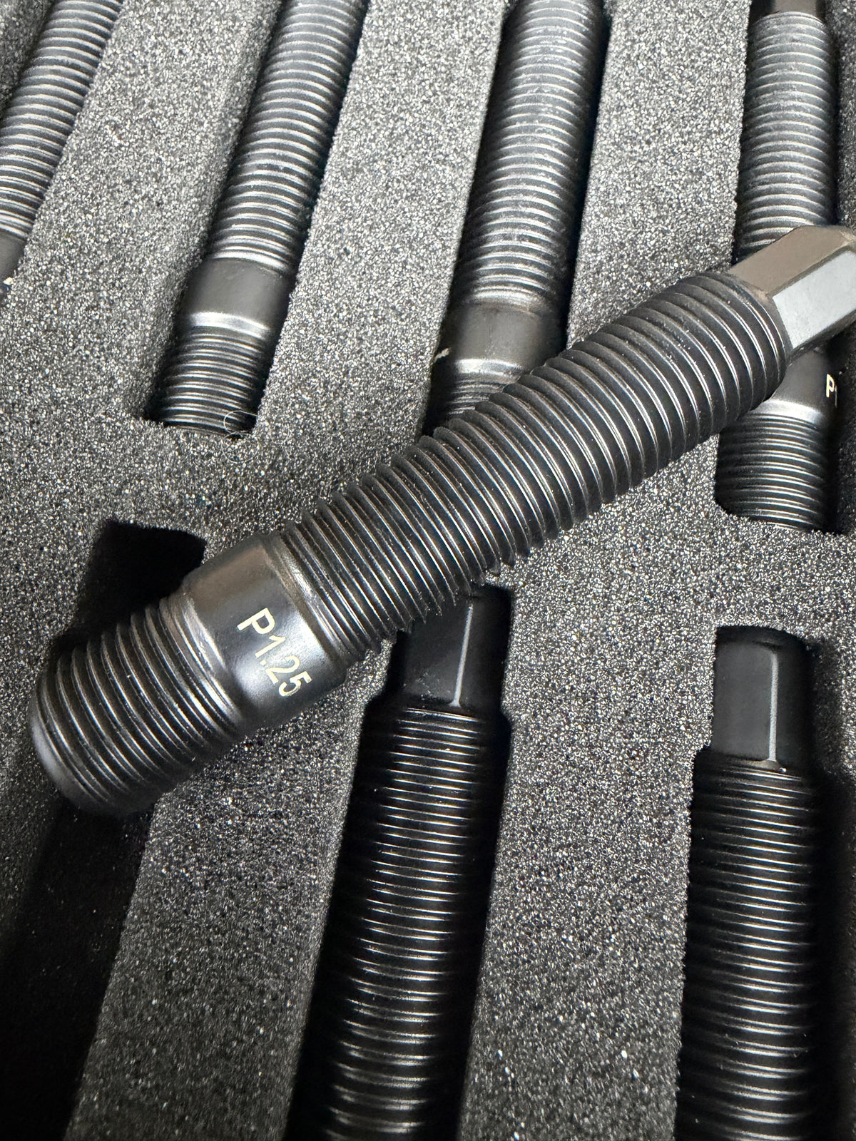 EVERKA Motorsport Race Wheel Stud Conversion Kit | M14